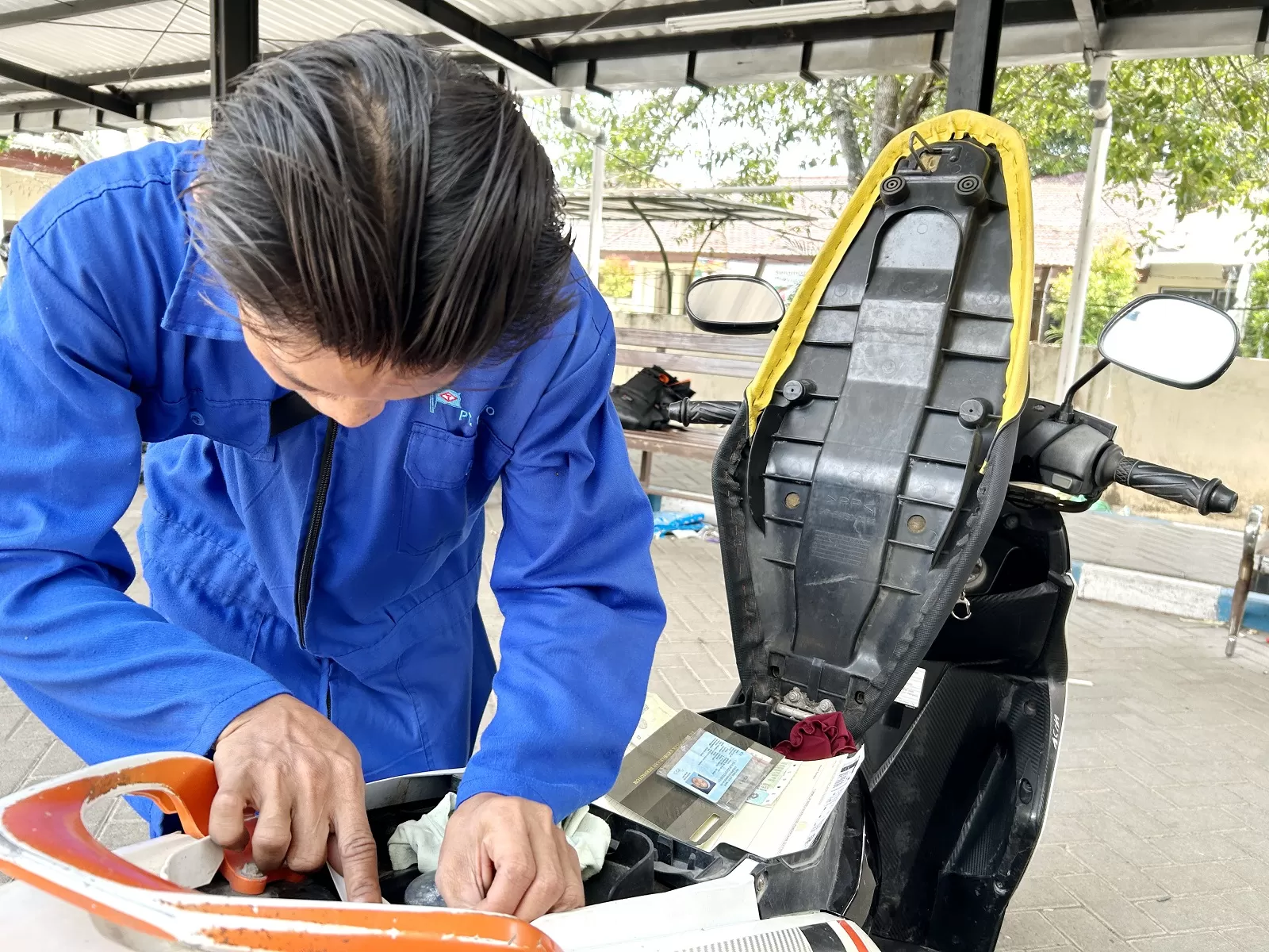 Cek Fisik Samsat untuk Motor: Panduan Lengkap dan Solusi Cerdas untuk Kelancaran Urusan Kendaraan Anda