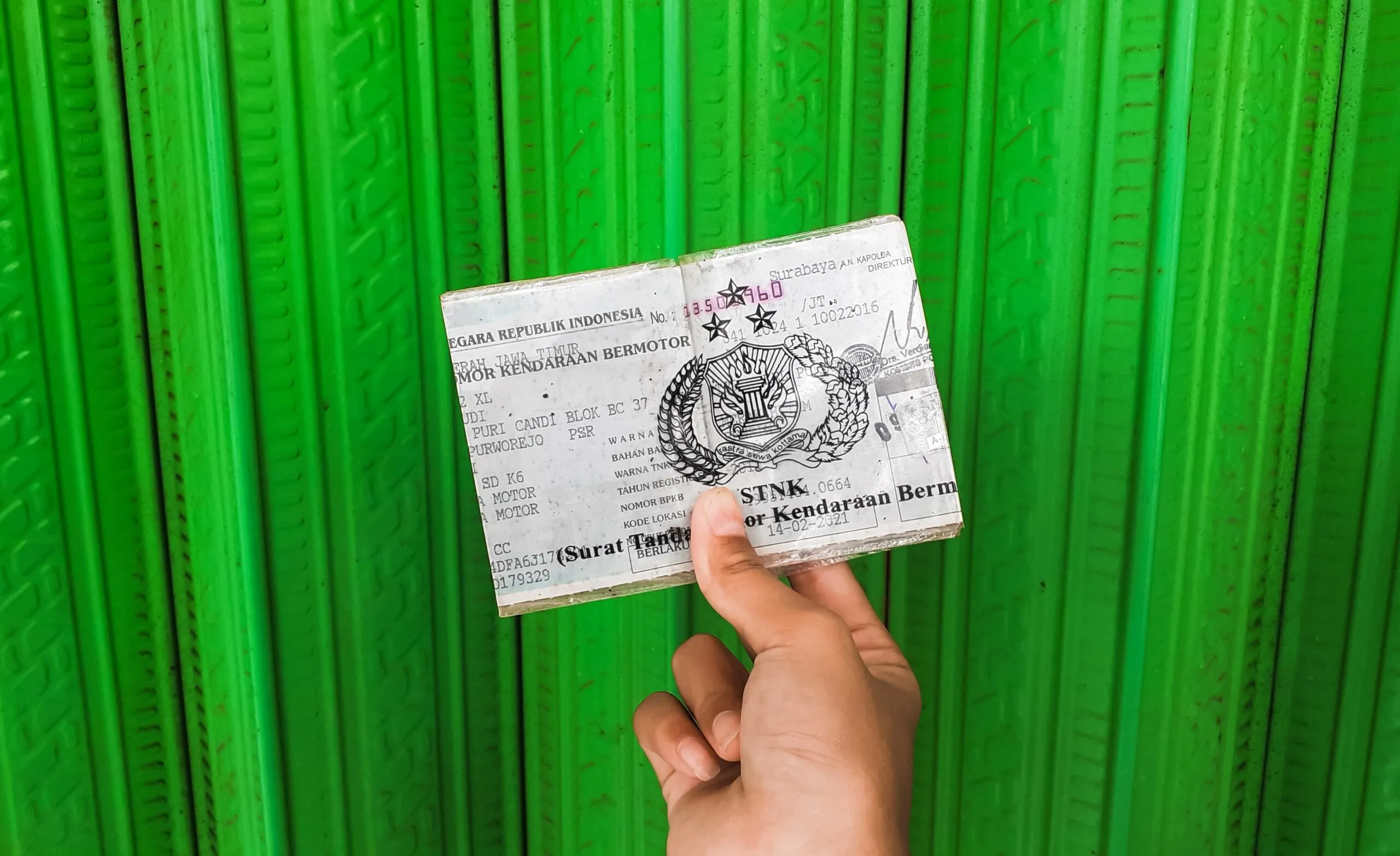 Mengapa STNK Penting Saat Razia? Panduan Lengkap dan Solusi Profesional Administrasi Kendaraan Anda